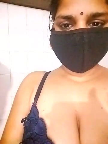 Stripchat-Public.Show-c-Amritanikhill-2024.01.05.025123