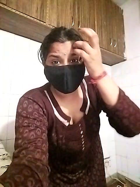Stripchat-Public.Show-c-Amritanikhill-2024.01.04.051611
