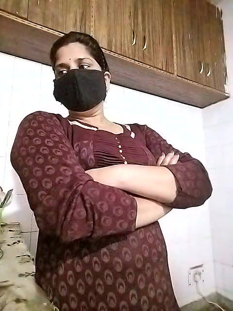 Stripchat-Public.Show-c-Amritanikhill-2023.12.20.012813