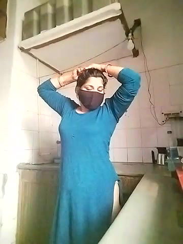 Stripchat-Public.Show-c-Amritanikhill-2023.11.04.041904