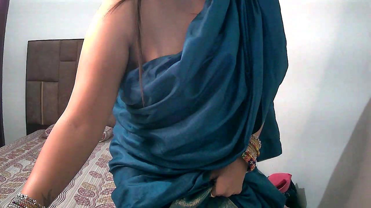 Stripchat-Public.Show-f-Kajal_G-2024.08.23.003231