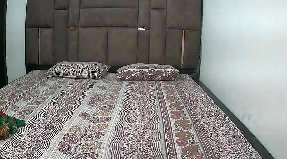 Stripchat-Public.Show-f-Kajal_G-2024.08.21.045756