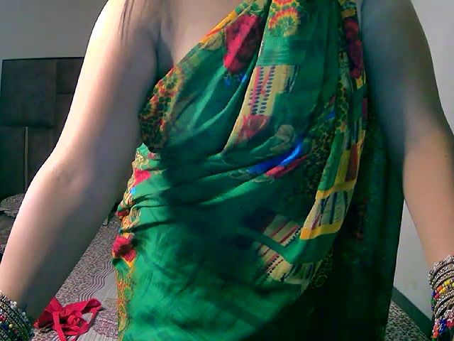 Stripchat-Public.Show-f-Kajal_G-2024.07.24.014155