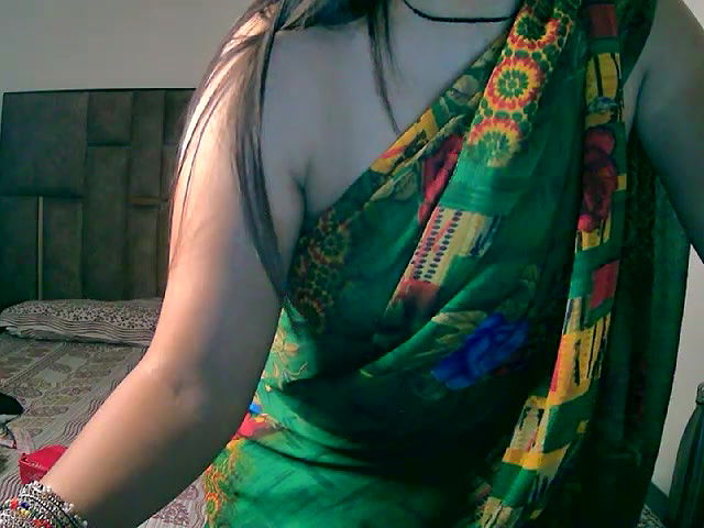 Stripchat-Public.Show-f-Kajal_G-2024.07.24.014155