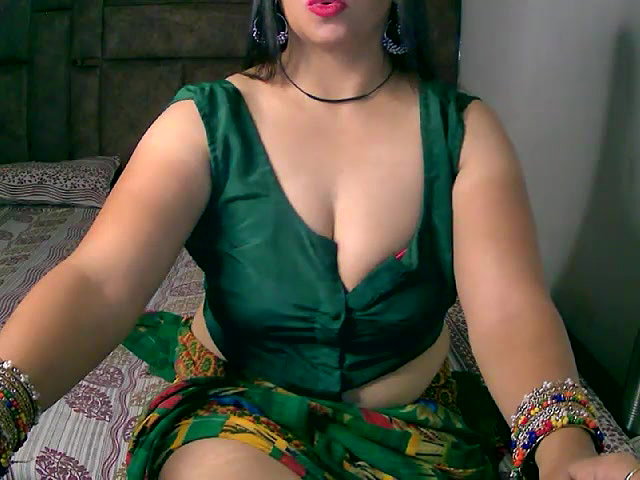 Stripchat-Public.Show-f-Kajal_G-2024.07.24.010055