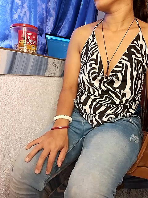 Stripchat-Public.Show-c-Ishikarana-2024.08.25.042006