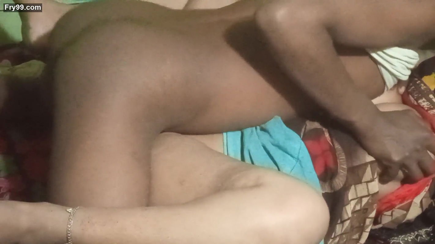 Desi village bhabi fucking mid night