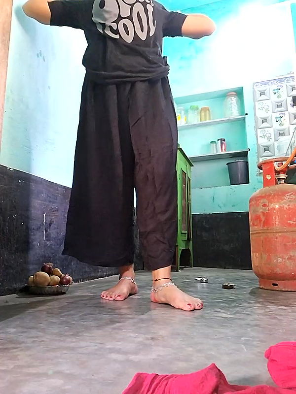 Stripchat-Public.Show-c-Ishikarana-2024.04.22.015908