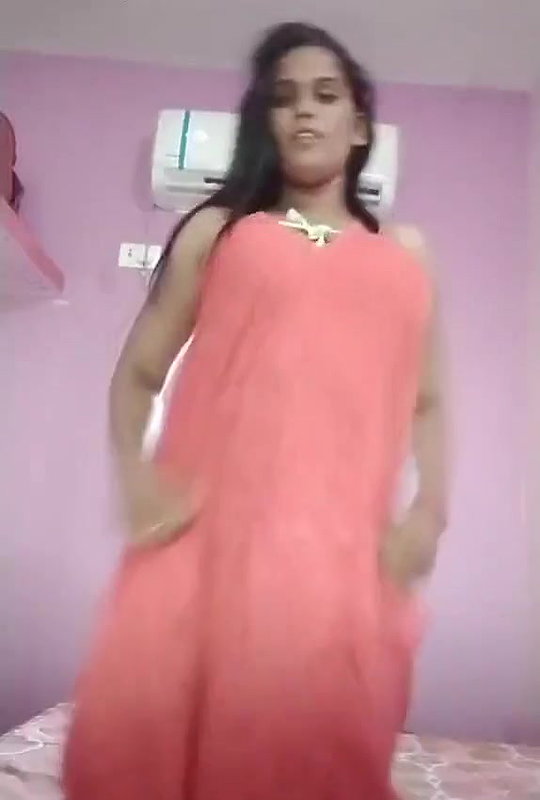 Desi Horny aunty teasing in underskirt