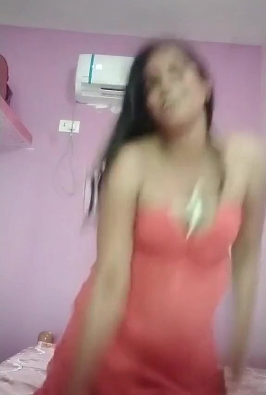 Desi Horny aunty teasing in underskirt