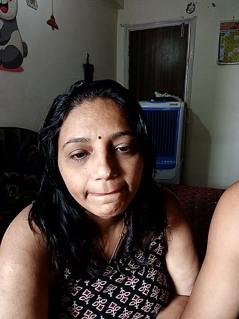 Stripchat-Public.Show-c-Hotgujjumodal19-2024.08.28.023922