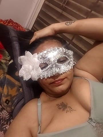 Stripchat-Public.Show-c-Hotgujjumodal19-2024.05.13.163204