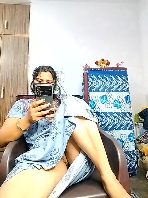 Stripchat-Public.Show-c-Amritanikhill-2024.08.29.084549