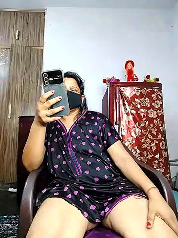 Stripchat-Public.Show-c-Amritanikhill-2024.08.11.072349