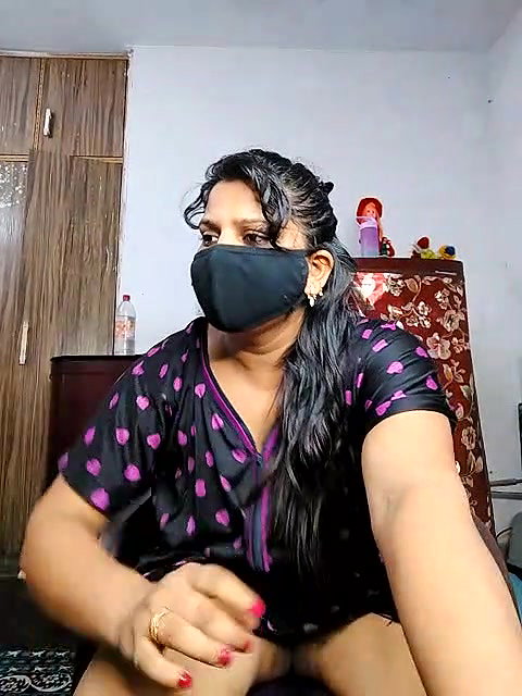 Stripchat-Public.Show-c-Amritanikhill-2024.08.11.033027
