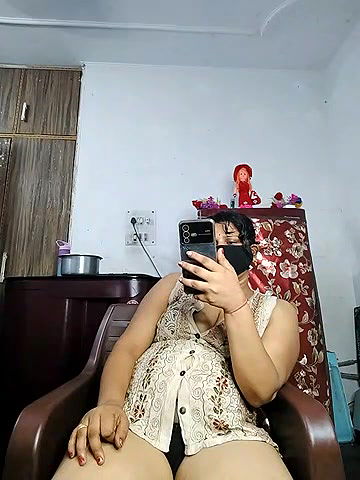 Stripchat-Public.Show-c-Amritanikhill-2024.08.07.061036