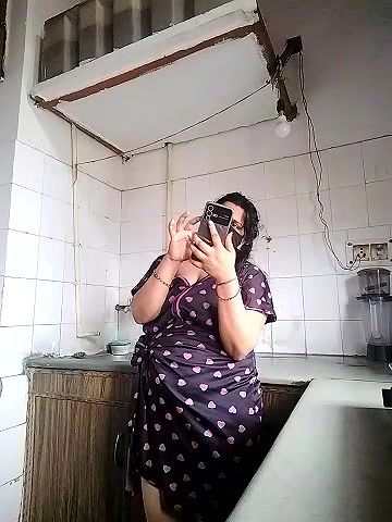 Stripchat-Public.Show-c-Amritanikhill-2024.07.27.042418