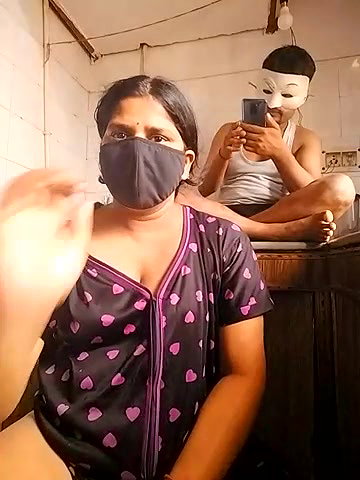 Stripchat-Public.Show-c-Amritanikhill-2024.07.26.045336