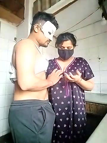 Stripchat-Public.Show-c-Amritanikhill-2024.07.26.031259