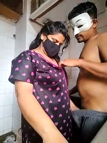Stripchat-Public.Show-c-Amritanikhill-2024.07.23.044932