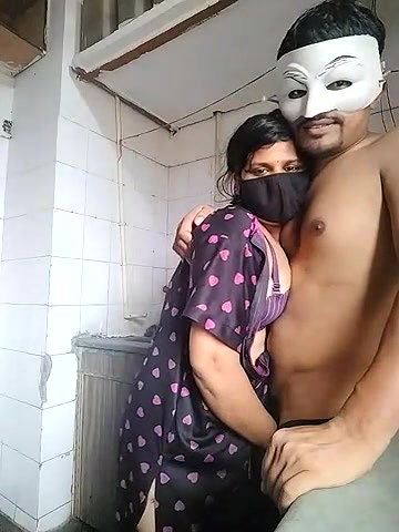 Stripchat-Public.Show-c-Amritanikhill-2024.07.20.044453