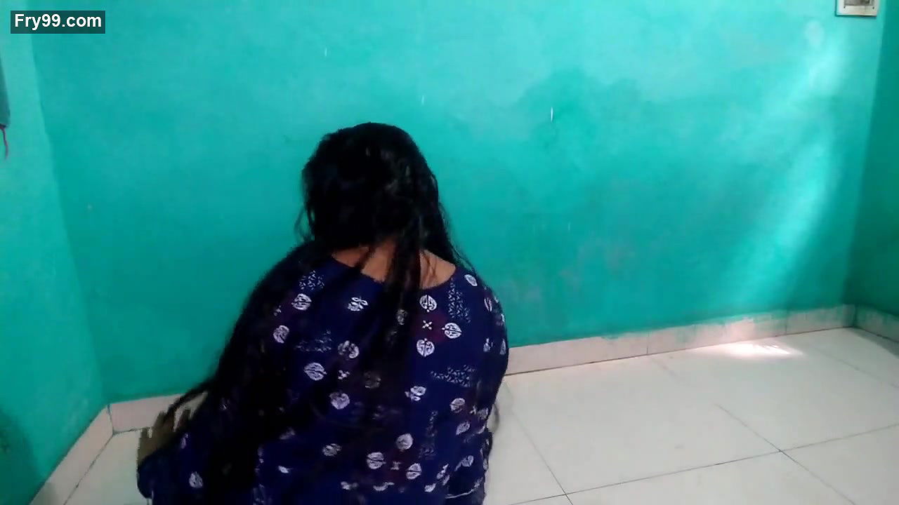 Noukarani ko paise dekar choda