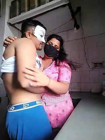 Stripchat-Public.Show-c-Amritanikhill-2024.07.19.041002