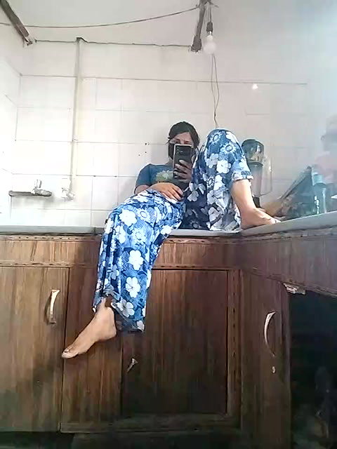 Stripchat-Public.Show-c-Amritanikhill-2024.07.18.041419