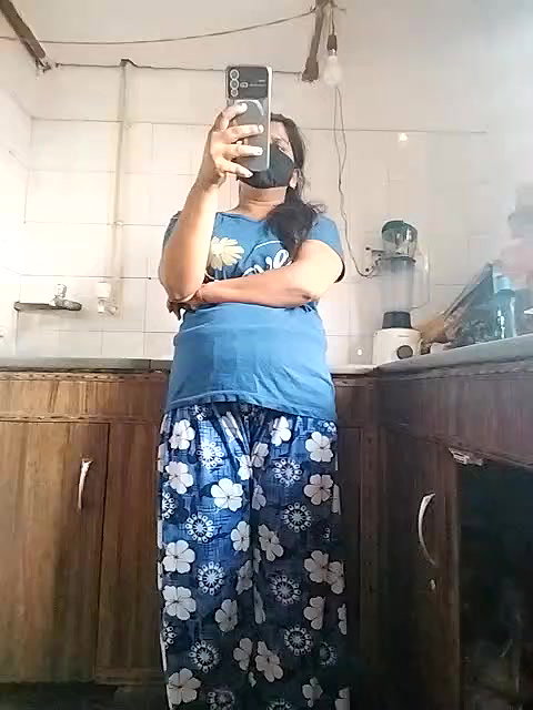 Stripchat-Public.Show-c-Amritanikhill-2024.07.18.041419