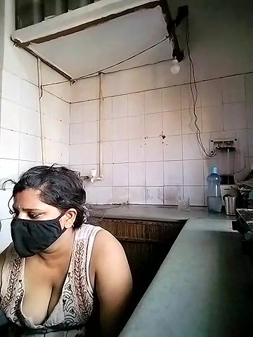 Stripchat-Public.Show-c-Amritanikhill-2024.07.16.120510