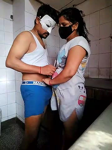 Stripchat-Public.Show-c-Amritanikhill-2024.07.13.023934