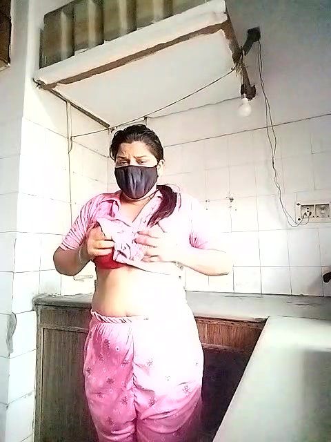 Stripchat-Public.Show-c-Amritanikhill-2024.07.03.014333