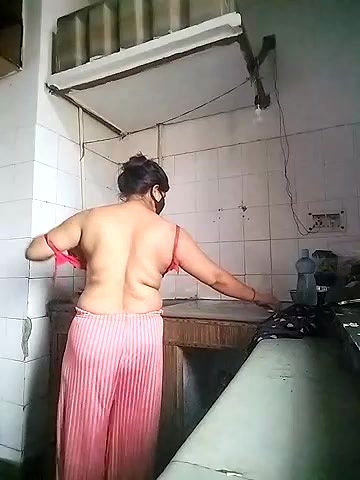 Stripchat-Public.Show-c-Amritanikhill-2024.06.25.031819