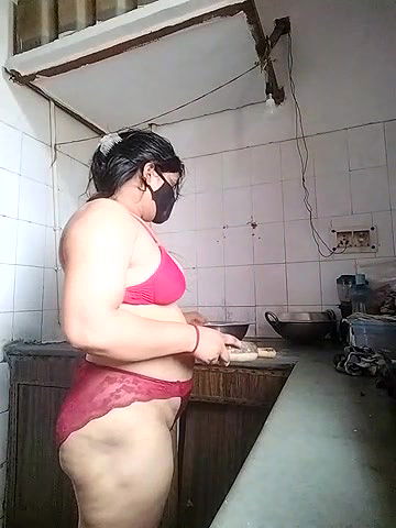 Stripchat-Public.Show-c-Amritanikhill-2024.06.24.034434