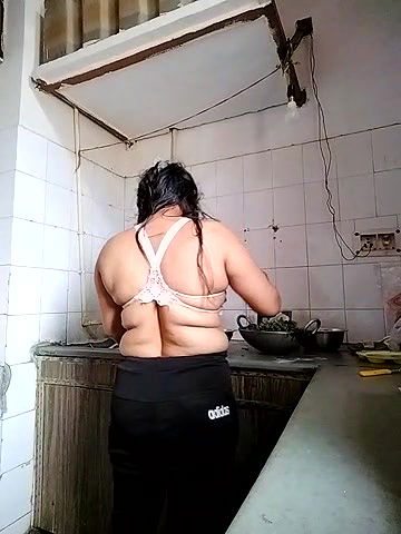 Stripchat-Public.Show-c-Amritanikhill-2024.06.22.044638