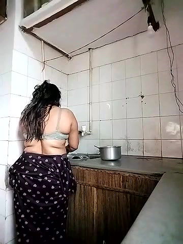 Stripchat-Public.Show-c-Amritanikhill-2024.06.22.011731