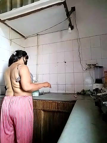 Stripchat-Public.Show-c-Amritanikhill-2024.06.13.050423