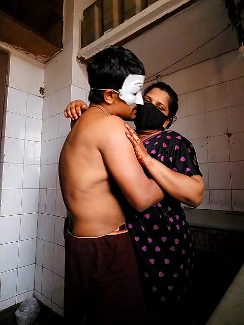 Stripchat-Public.Show-c-Amritanikhill-2024.06.12.053225