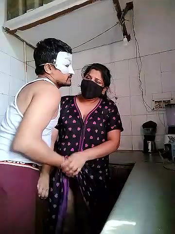 Stripchat-Public.Show-c-Amritanikhill-2024.06.11.023115