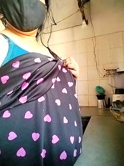 Stripchat-Public.Show-c-Amritanikhill-2024.06.10.112309