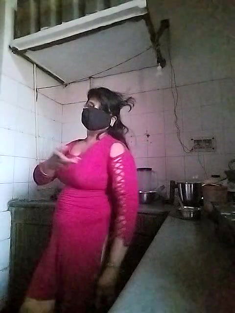 Stripchat-Public.Show-c-Amritanikhill-2024.06.06.130706