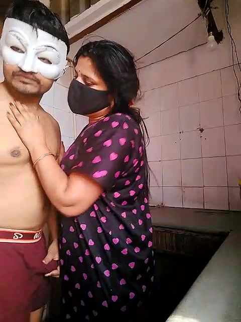 Stripchat-Public.Show-c-Amritanikhill-2024.06.02.024812