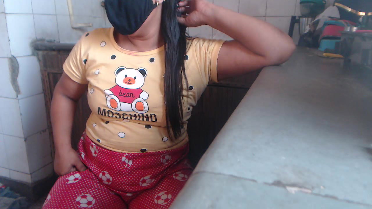 Stripchat-Public.Show-c-Amritanikhill-2024.05.29.005240