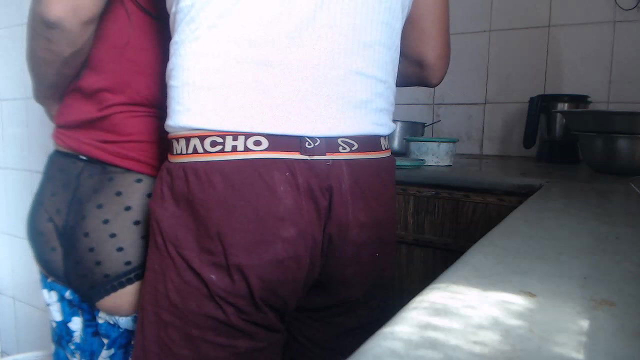 Stripchat-Public.Show-c-Amritanikhill-2024.05.27.015110