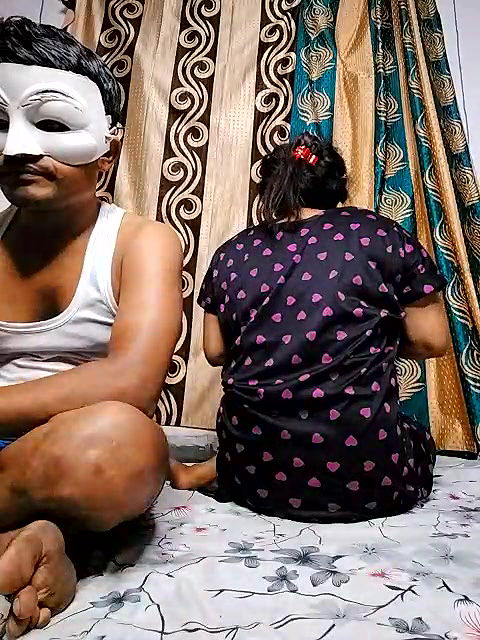 Stripchat-Public.Show-c-Amritanikhill-2024.05.23.173559