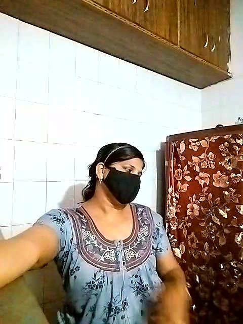 Stripchat-Public.Show-c-Amritanikhill-2024.05.17.132352