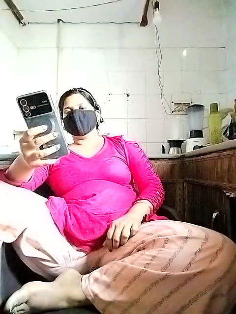 Stripchat-Public.Show-c-Amritanikhill-2024.05.16.050950