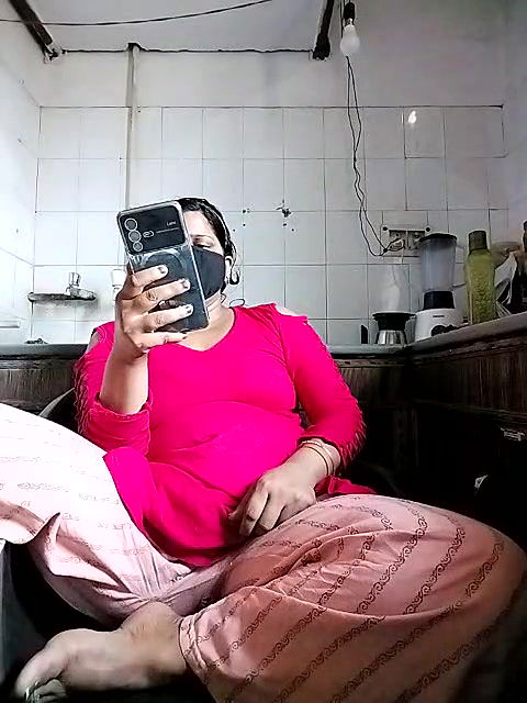 Stripchat-Public.Show-c-Amritanikhill-2024.05.16.050950