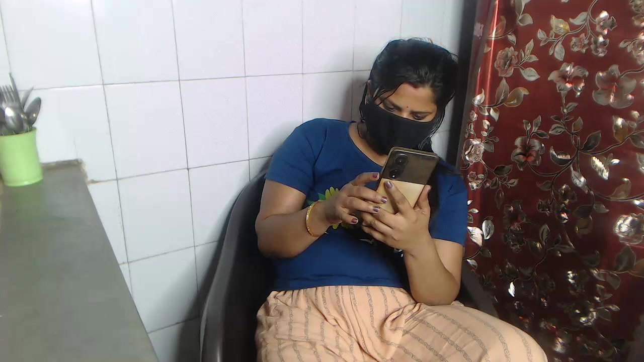 Stripchat-Public.Show-c-Amritanikhill-2024.05.14.130507