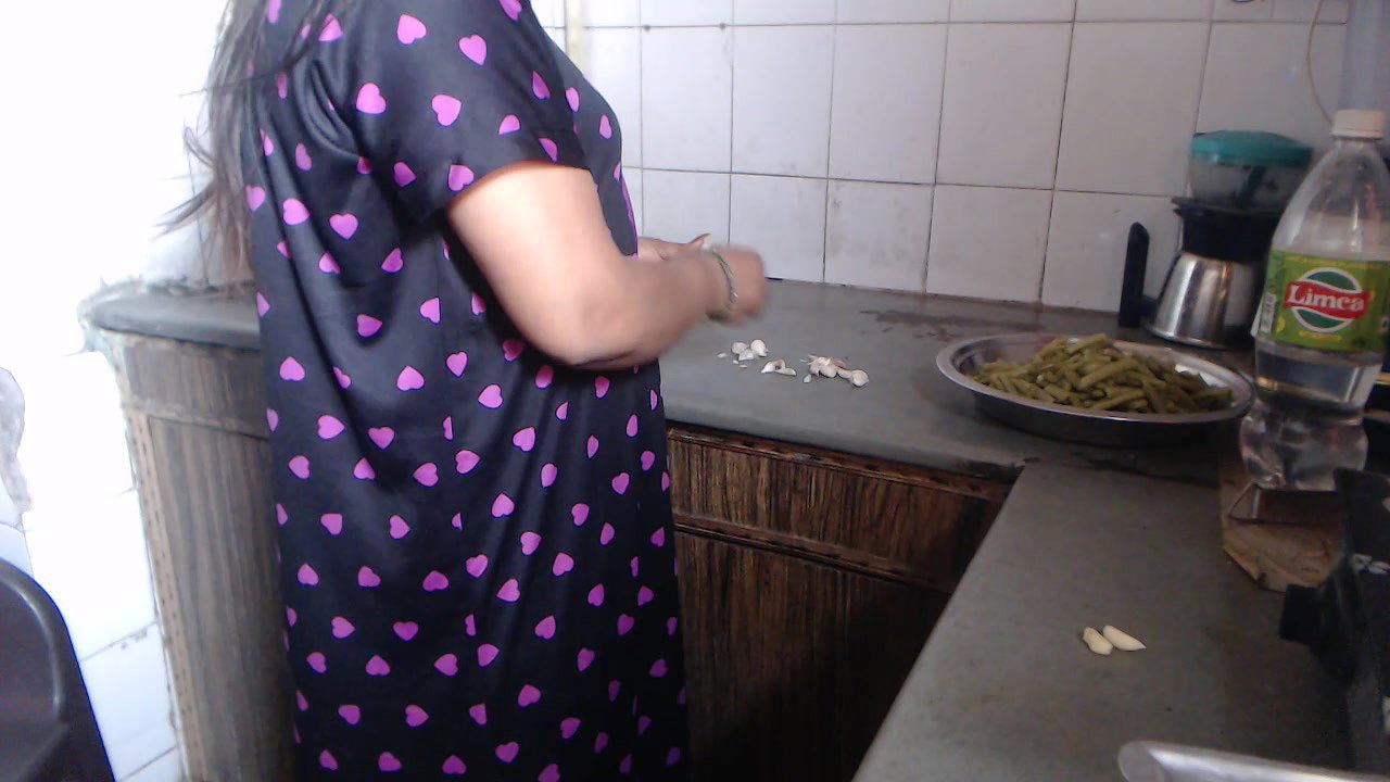 Stripchat-Public.Show-c-Amritanikhill-2024.05.08.040153